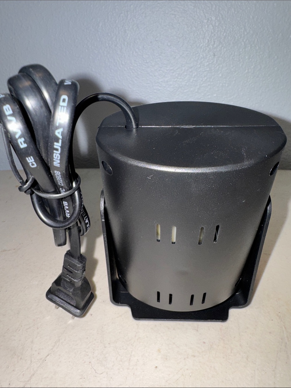 LED Rotating Projection Spotlight - Compact Photography/Video Light - Picture 3 of 3
